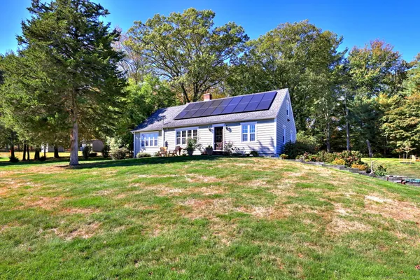 $575,000 | 167 Bethmour Road, Bethany, CT 06524