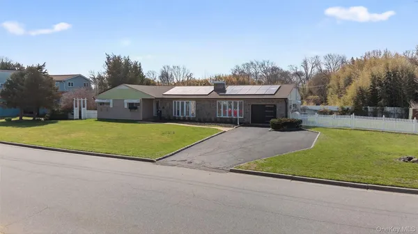 $599,998 | 122 Marvin Street, Patchogue, NY 11772