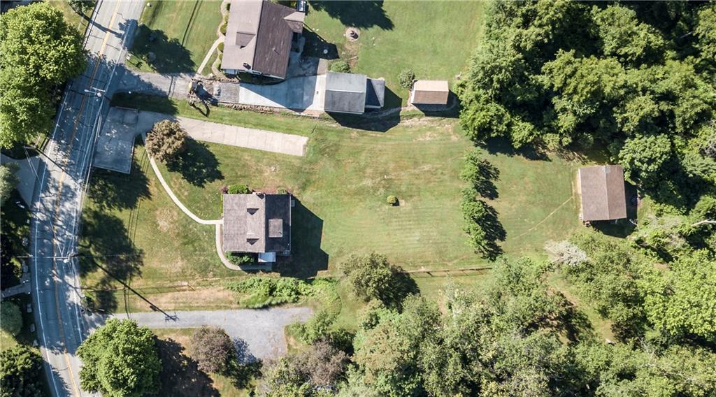 2776 Beaver Grade Road Coraopolis, PA 15108 - Photo 2 of 25 Gallery Image 2