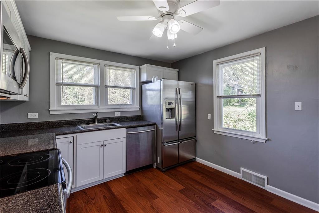 2776 Beaver Grade Road Coraopolis, PA 15108 - Photo 11 of 25 Gallery Image 11