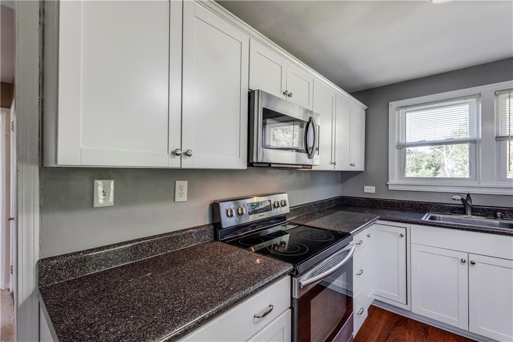 2776 Beaver Grade Road Coraopolis, PA 15108 - Photo 13 of 25 Gallery Image 13