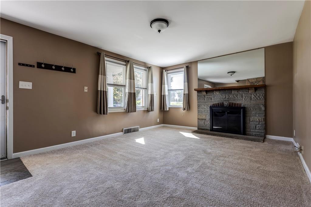 2776 Beaver Grade Road Coraopolis, PA 15108 - Photo 6 of 25 Gallery Image 6