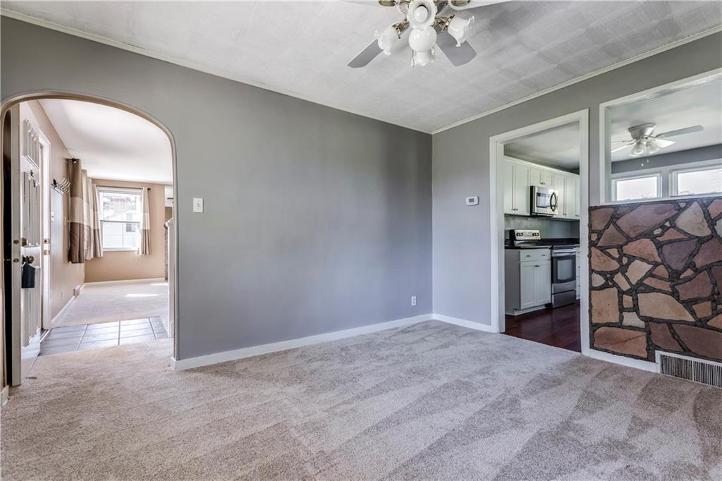 2776 Beaver Grade Road Coraopolis, PA 15108 - Photo 8 of 25 Gallery Image 8