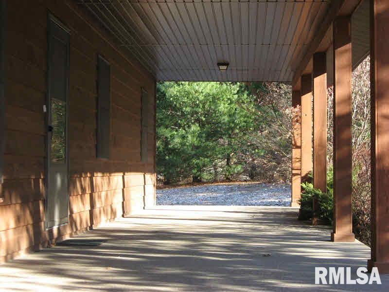 782 Crowell Road Carbondale, IL 62902 - Photo 4 of 22 Gallery Image 4