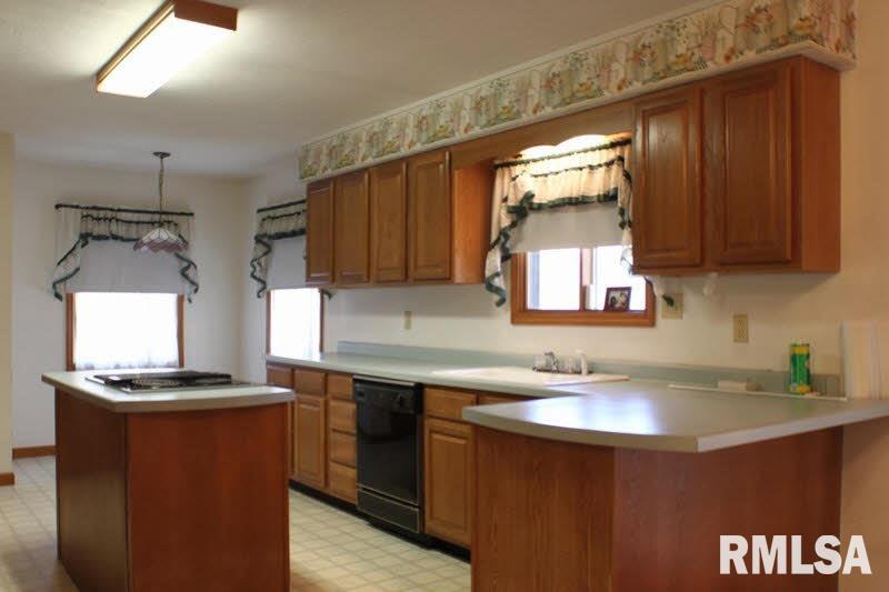 782 Crowell Road Carbondale, IL 62902 - Photo 8 of 22 Gallery Image 8