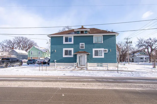 $505,000 | 120 South University Drive, Fargo, ND 58103