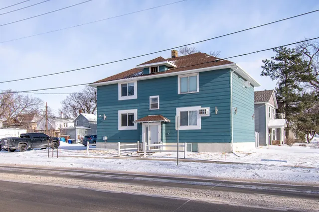 $505,000 | 120 South University Drive, Fargo, ND 58103