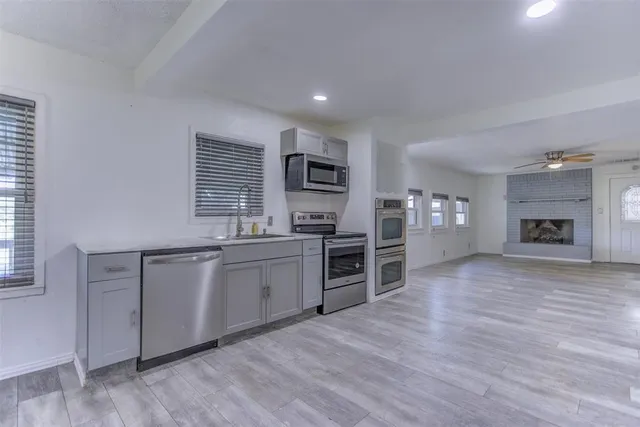 $399,000 | 2300 Conveyor Drive, Joshua, TX 76058