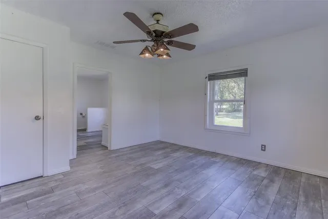 $399,000 | 2300 Conveyor Drive, Joshua, TX 76058