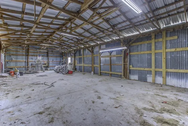 $399,000 | 2300 Conveyor Drive, Joshua, TX 76058