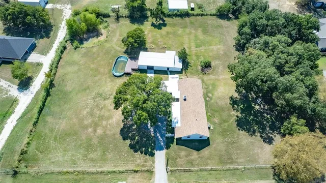 $399,000 | 2300 Conveyor Drive, Joshua, TX 76058