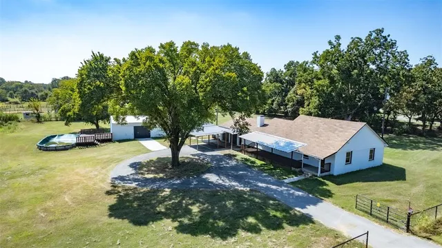 $399,000 | 2300 Conveyor Drive, Joshua, TX 76058