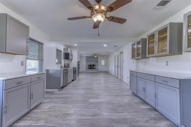 $399,000 | 2300 Conveyor Drive, Joshua, TX 76058