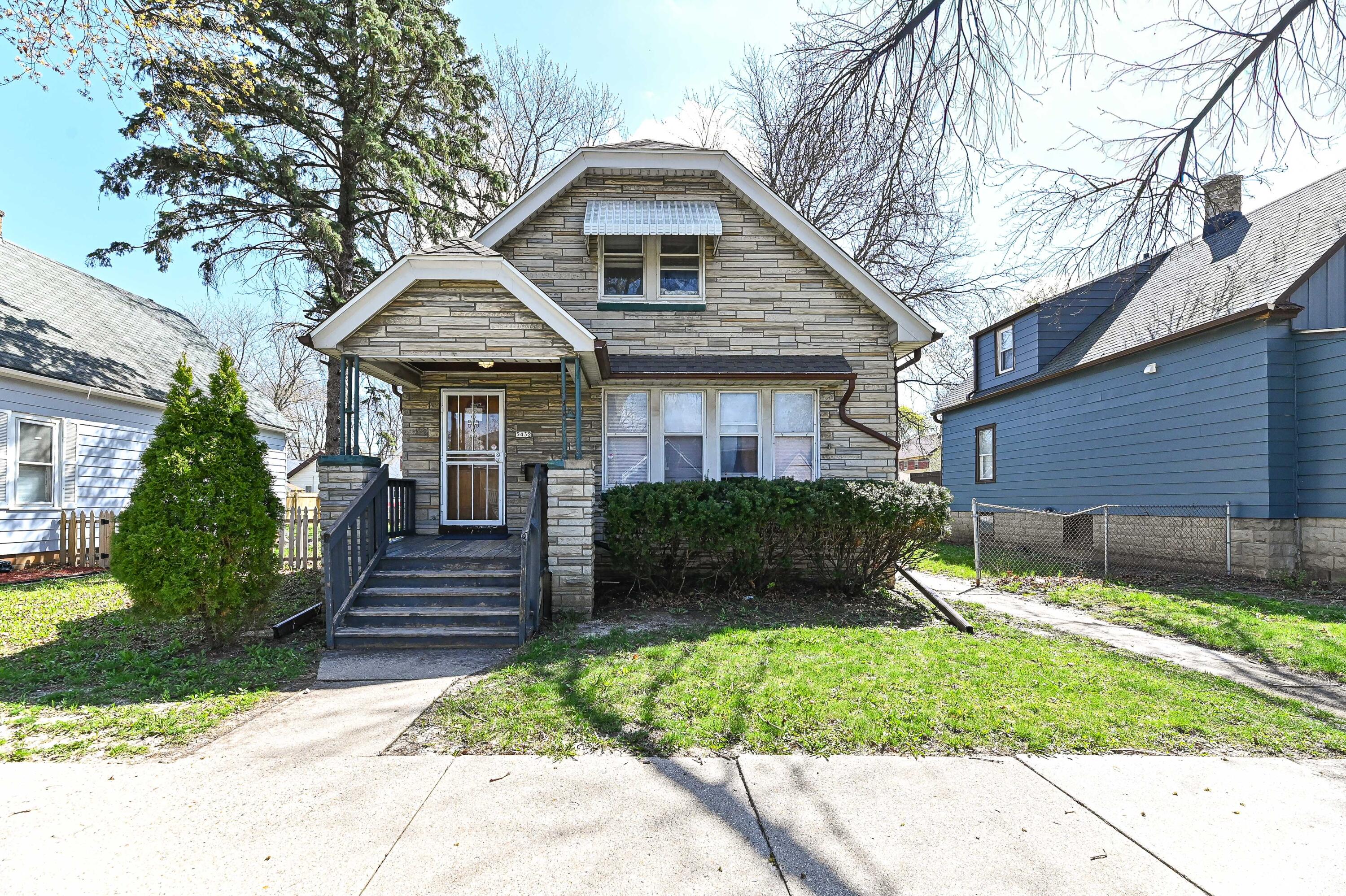 5432 North 41st Street Milwaukee, WI 53209 - Photo 1 of 21 N 41st-3