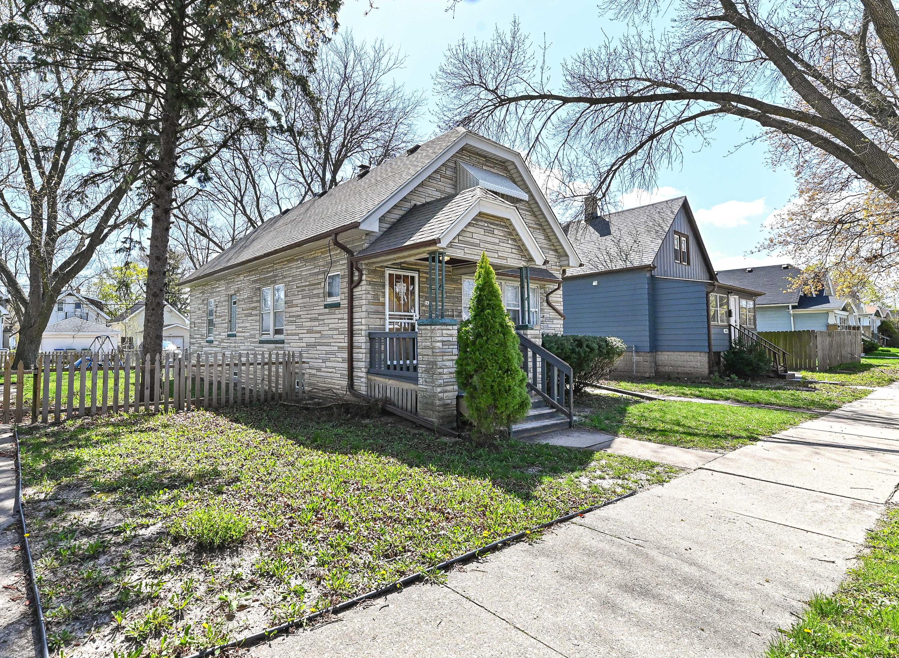 5432 North 41st Street Milwaukee, WI 53209 - Photo 2 of 21 N 41st-1