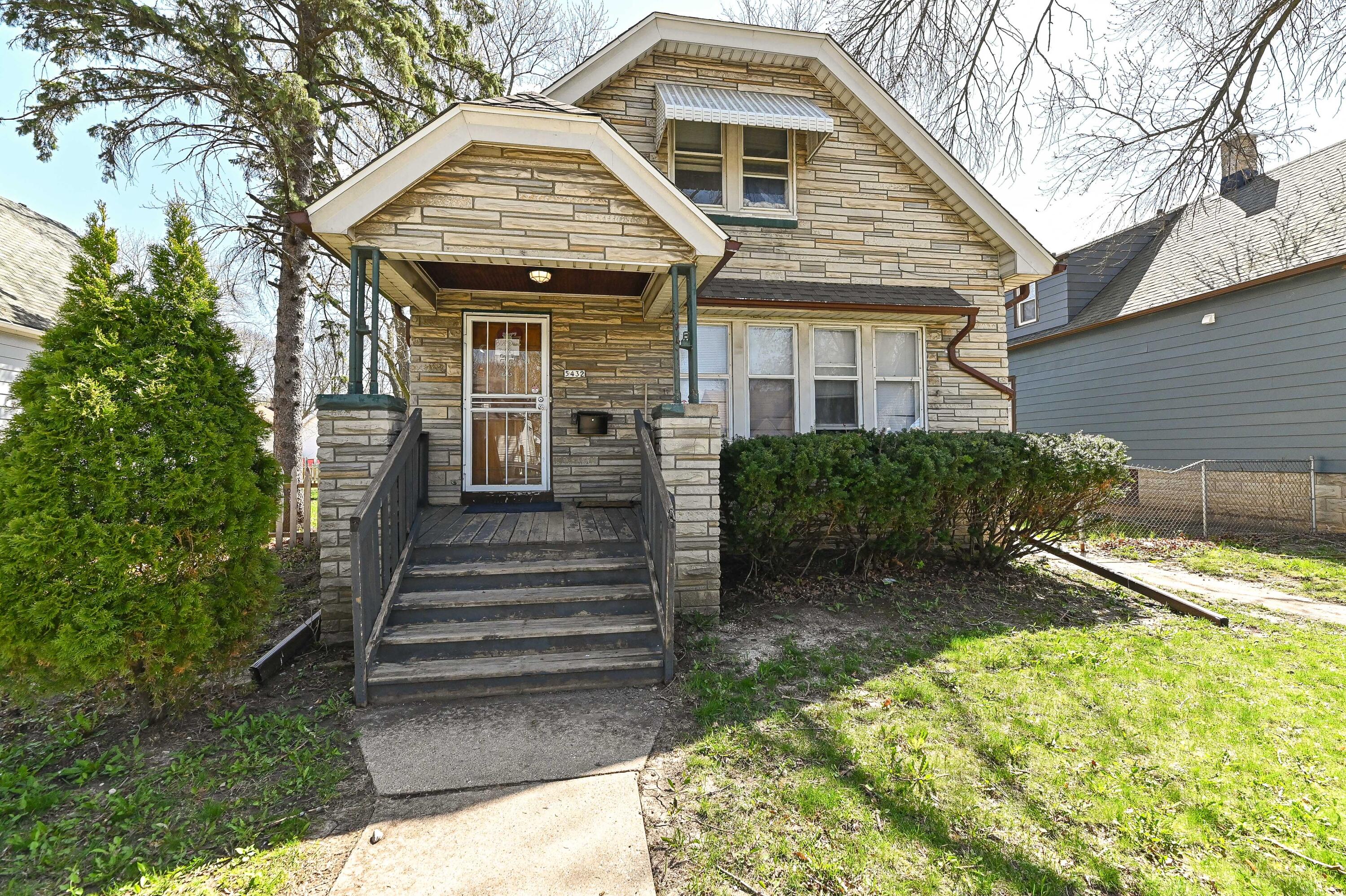 5432 North 41st Street Milwaukee, WI 53209 - Photo 6 of 21 N 41st-6