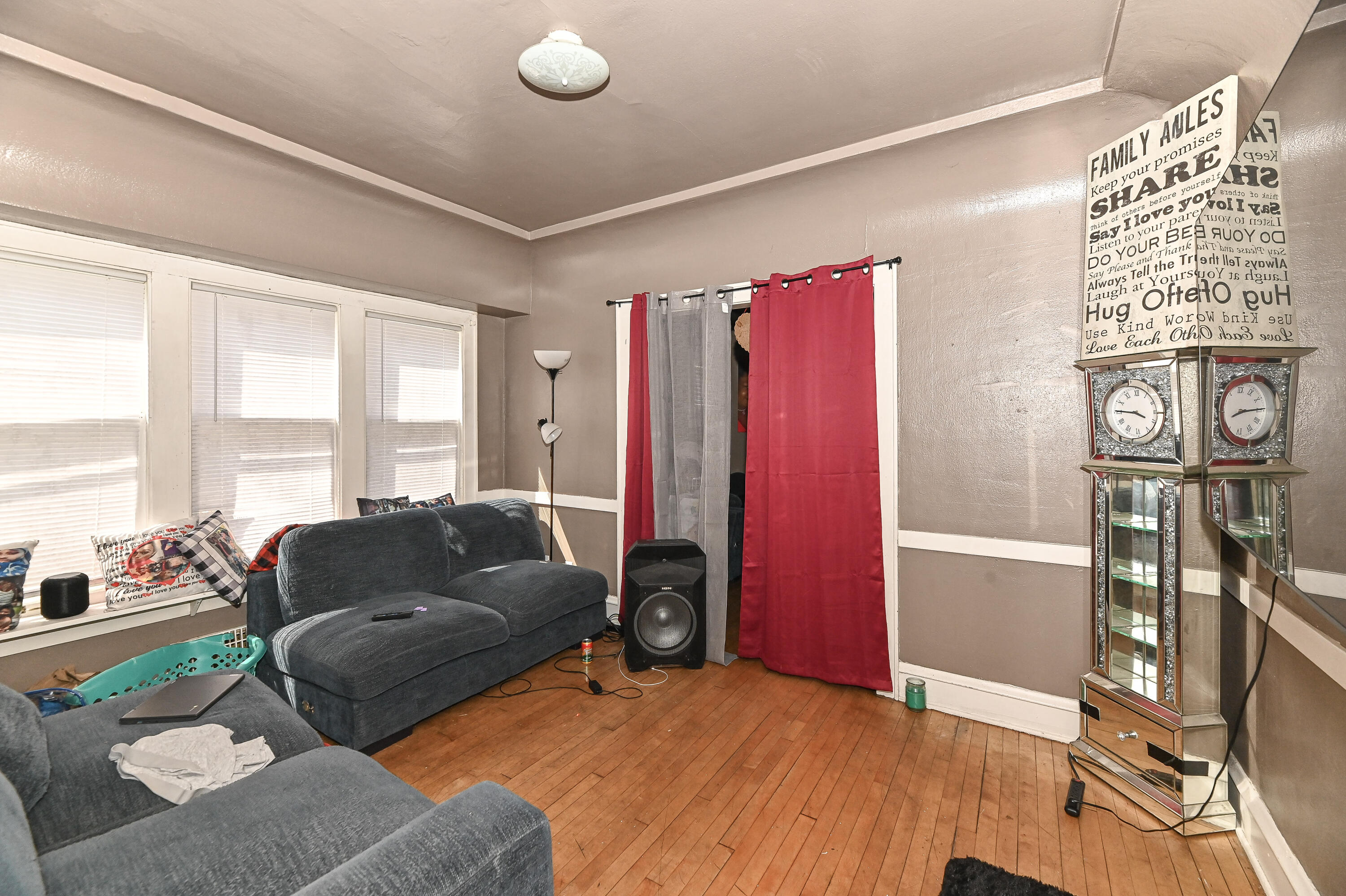 5432 North 41st Street Milwaukee, WI 53209 - Photo 8 of 21 N 41st-8