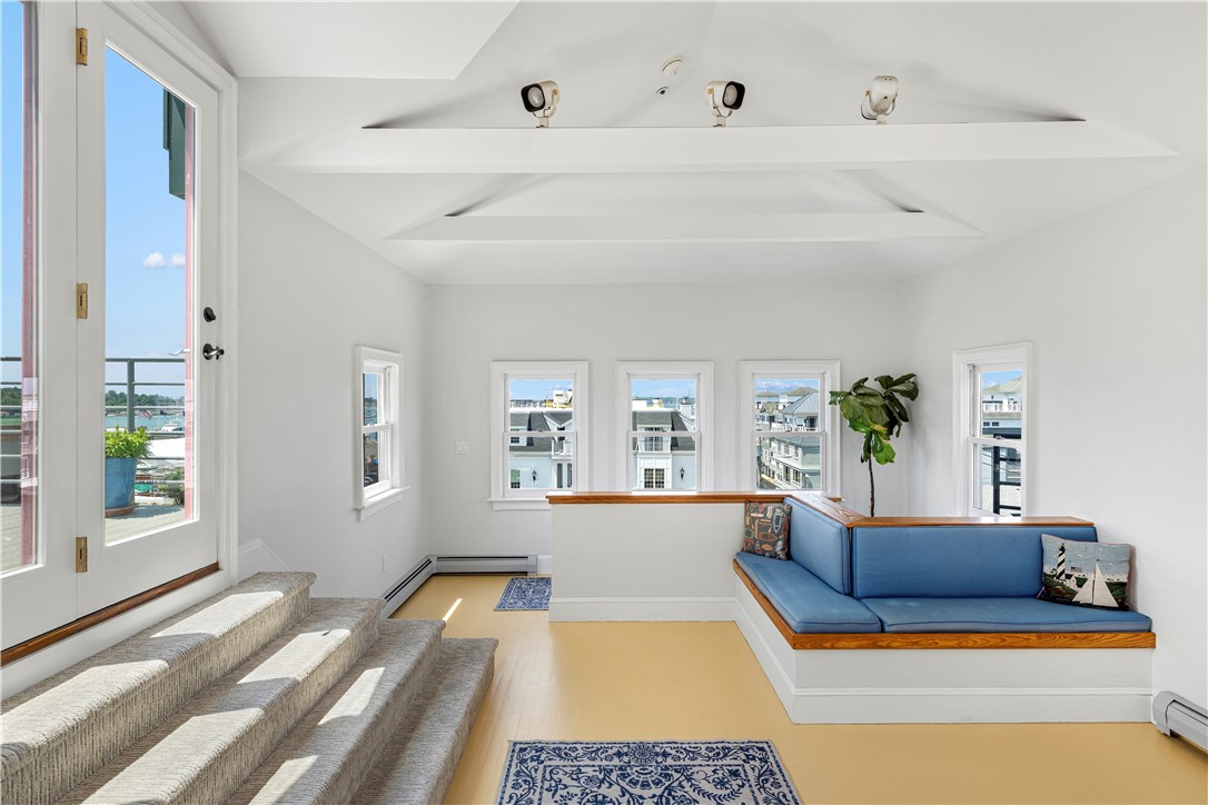 433 Thames Street, Unit E Newport, RI 02840 - Photo 2 of 49