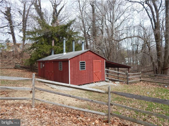 122 Merlin Road Phoenixville, PA 19460 - Photo 5 of 15 Gallery Image 5