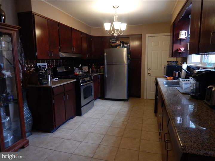 122 Merlin Road Phoenixville, PA 19460 - Photo 9 of 15 Gallery Image 9