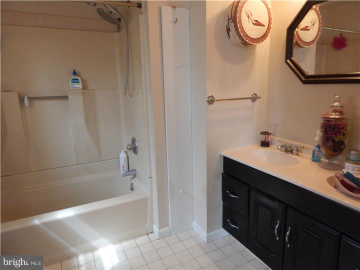 122 Merlin Road Phoenixville, PA 19460 - Photo 10 of 15 Gallery Image 10