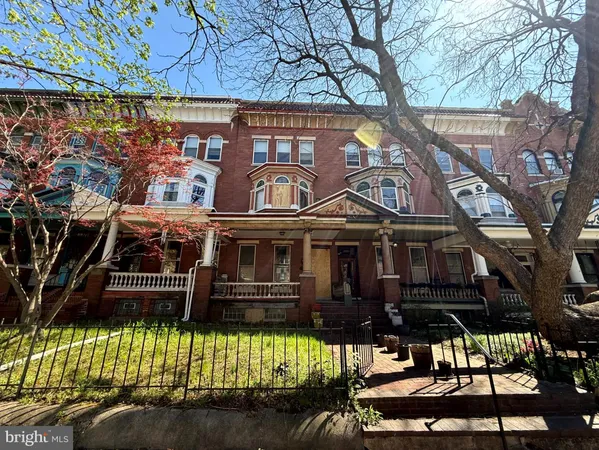 a view of a large building