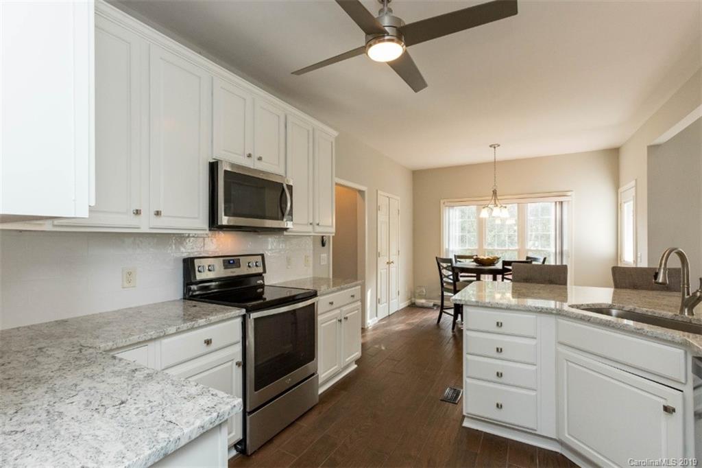 10940 Hellebore Road Charlotte, NC 28213 - Photo 3 of 26 Gallery Image 3