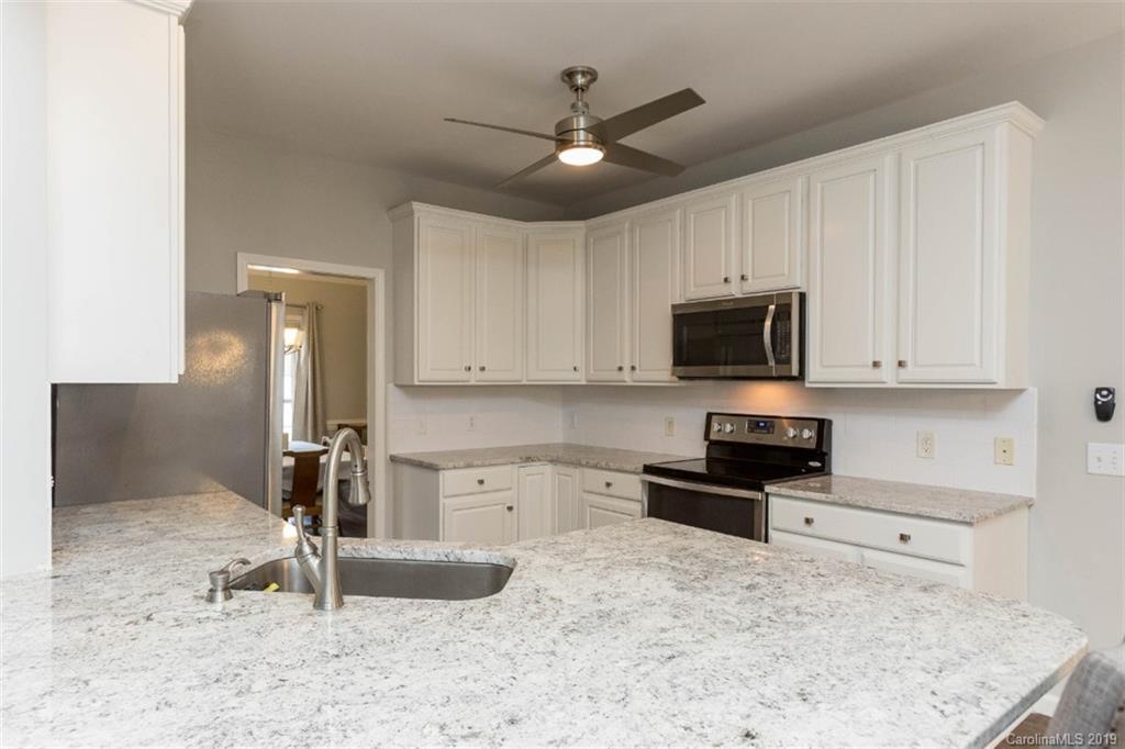10940 Hellebore Road Charlotte, NC 28213 - Photo 6 of 26 Gallery Image 6