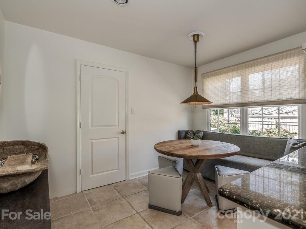 6008 Gate Post Road Charlotte, NC 28211 - Photo 11 of 23 Gallery Image 11