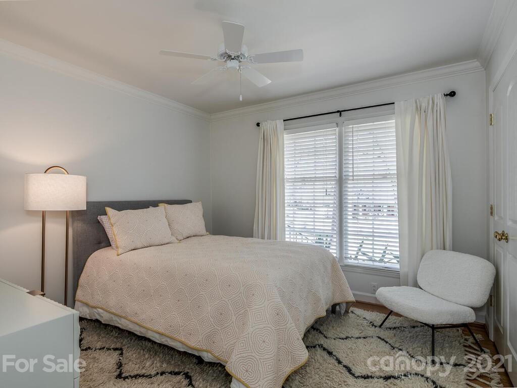 6008 Gate Post Road Charlotte, NC 28211 - Photo 16 of 23 Gallery Image 16