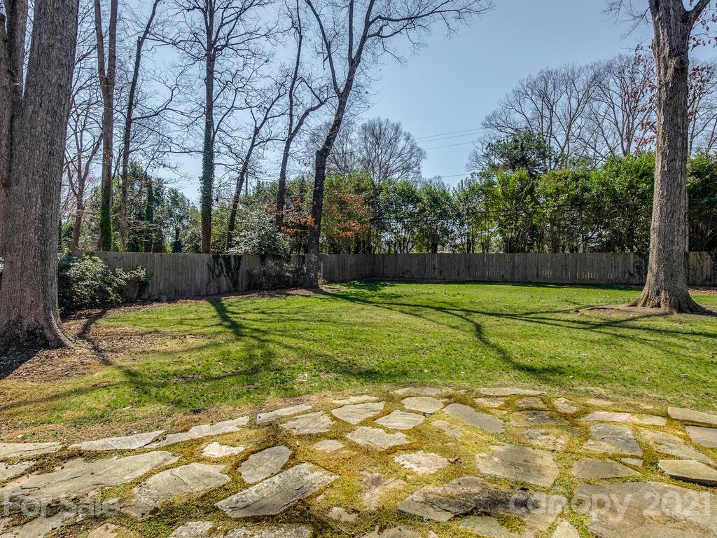6008 Gate Post Road Charlotte, NC 28211 - Photo 22 of 23 Gallery Image 22