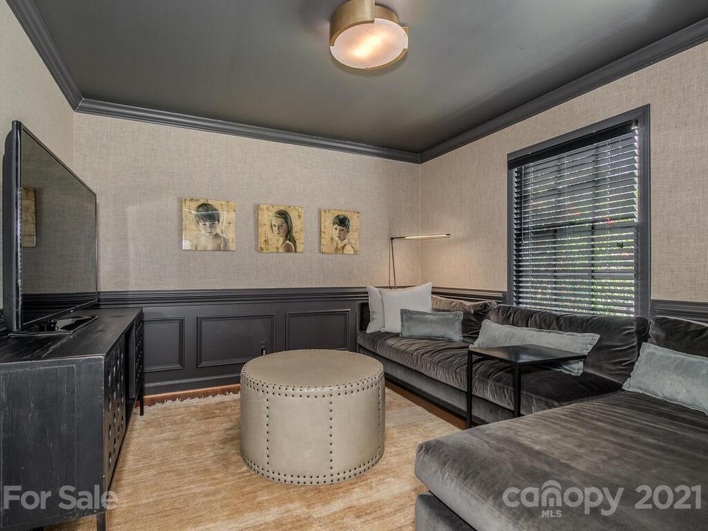 6008 Gate Post Road Charlotte, NC 28211 - Photo 8 of 23 Gallery Image 8