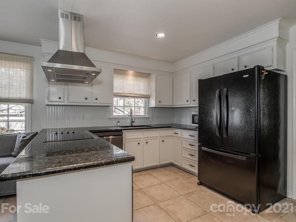 6008 Gate Post Road Charlotte, NC 28211 - Photo 9 of 23 Gallery Image 9