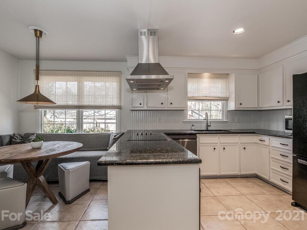 6008 Gate Post Road Charlotte, NC 28211 - Photo 10 of 23 Gallery Image 10