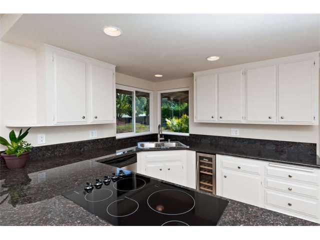 1571 East Mission Road Fallbrook, CA 92028 - Photo 5 of 14