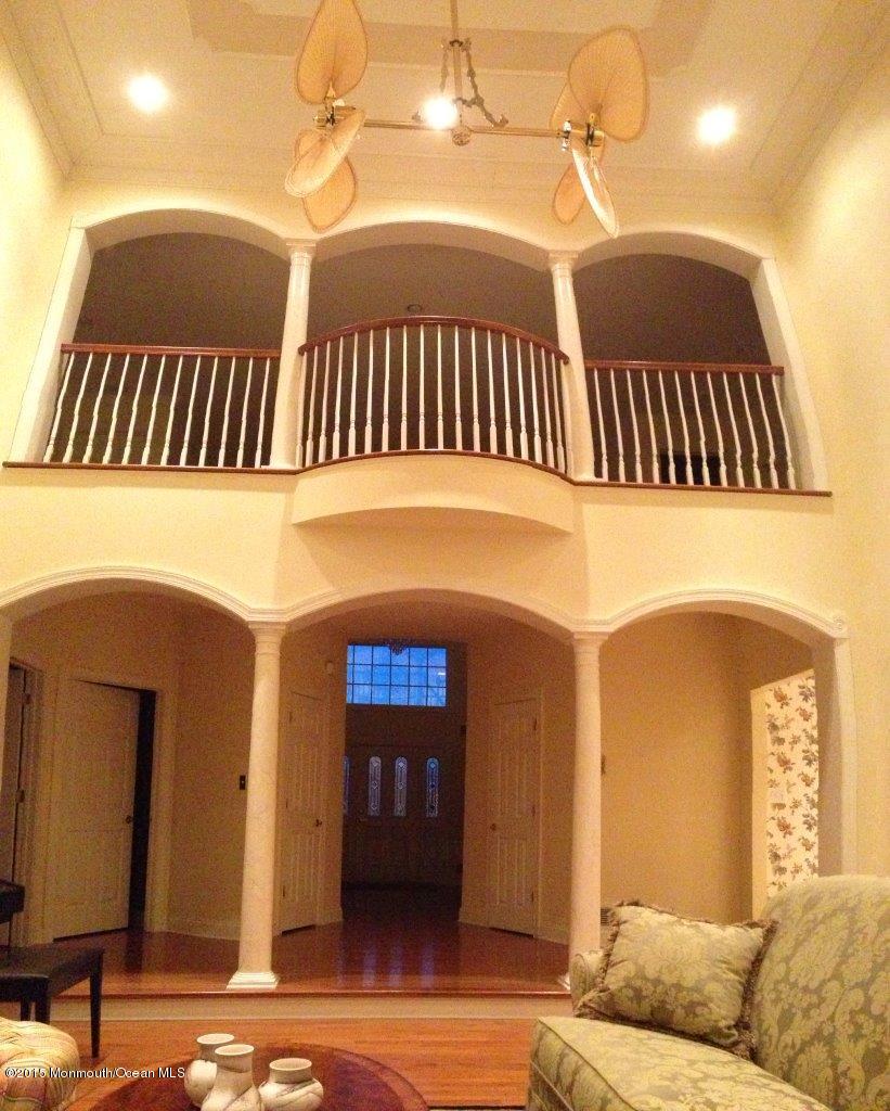 4 Hastings Road Holmdel, NJ 07733 - Photo 3 of 11 2013-06-16 20.56.28