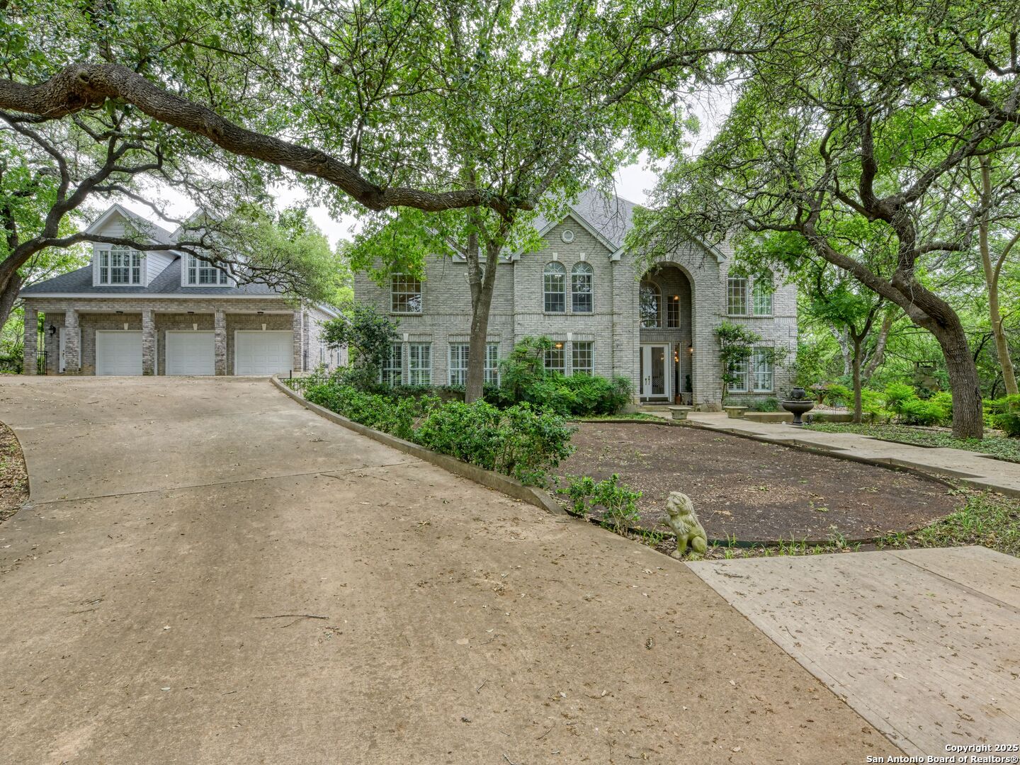 109 A Ammann Road Boerne, TX 78015 - Photo 2 of 67 front view of a house with a street