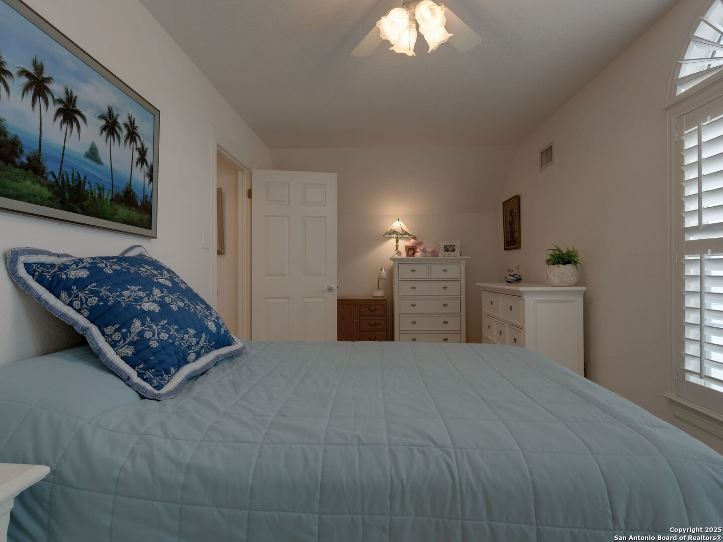 109 A Ammann Road Boerne, TX 78015 - Photo 42 of 67 a bedroom with a bed and a window