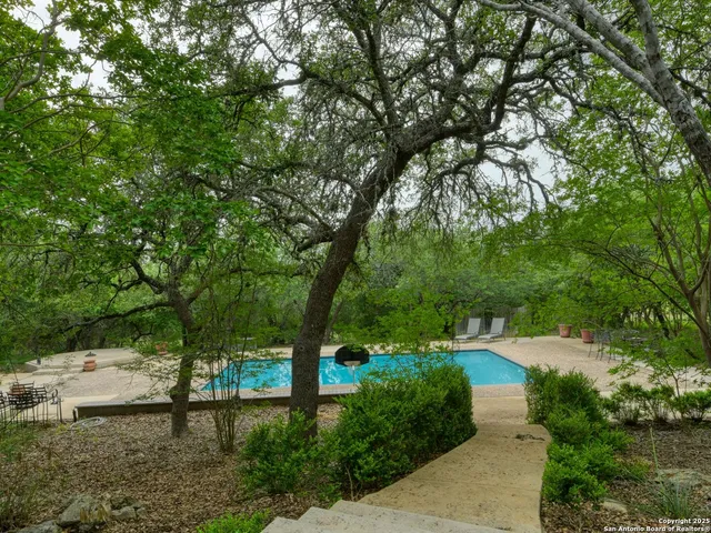 $2,250,000 | 109 A Ammann Road, Boerne, TX 78015