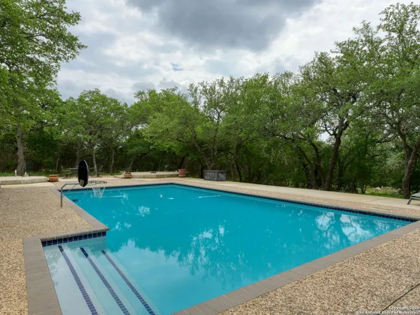 $2,150,000 | 109 A Ammann Road, Boerne, TX 78015