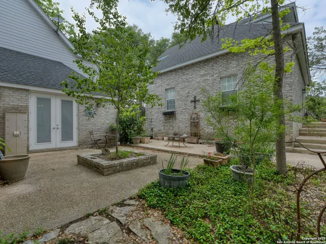 $2,250,000 | 109 A Ammann Road, Boerne, TX 78015