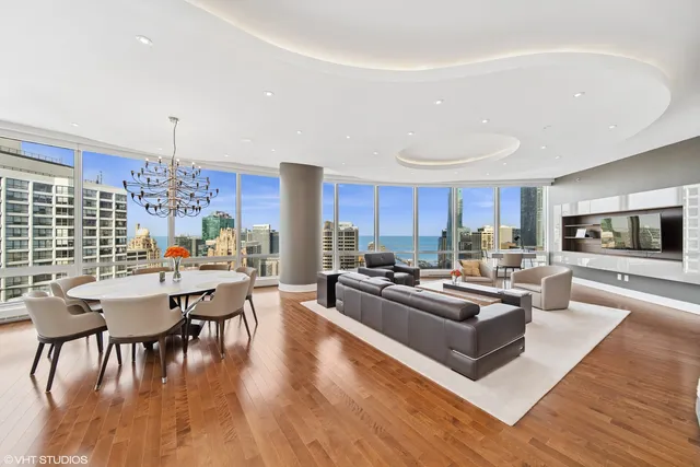 $2,199,000 | 401 North Wabash Avenue, Unit 33A, Chicago, IL 60611