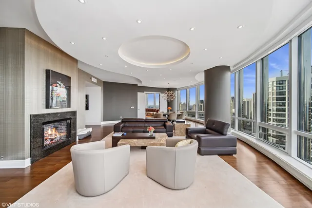 $2,199,000 | 401 North Wabash Avenue, Unit 33A, Chicago, IL 60611