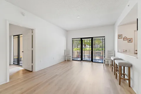 $320,000 | 2915 Tuscany Court, Unit 102, Palm Beach Gardens, FL 33410