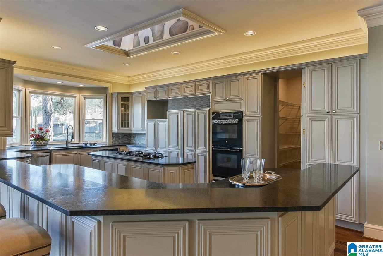 964 Lake Circle Birmingham, AL 35244 - Photo 8 of 50