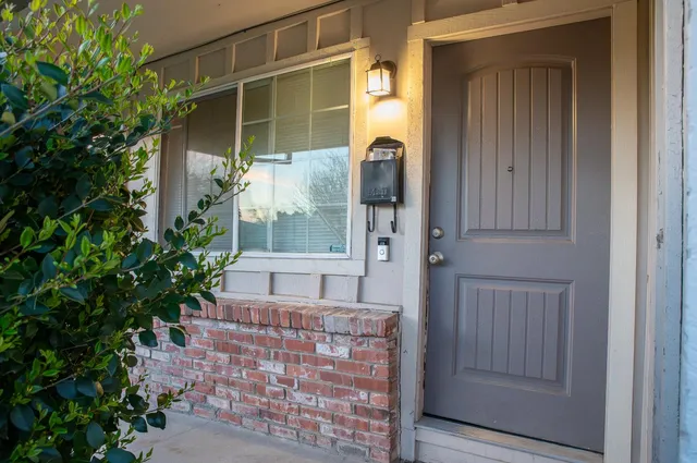 $499,900 | 1501 71st Avenue, Sacramento, CA 95832