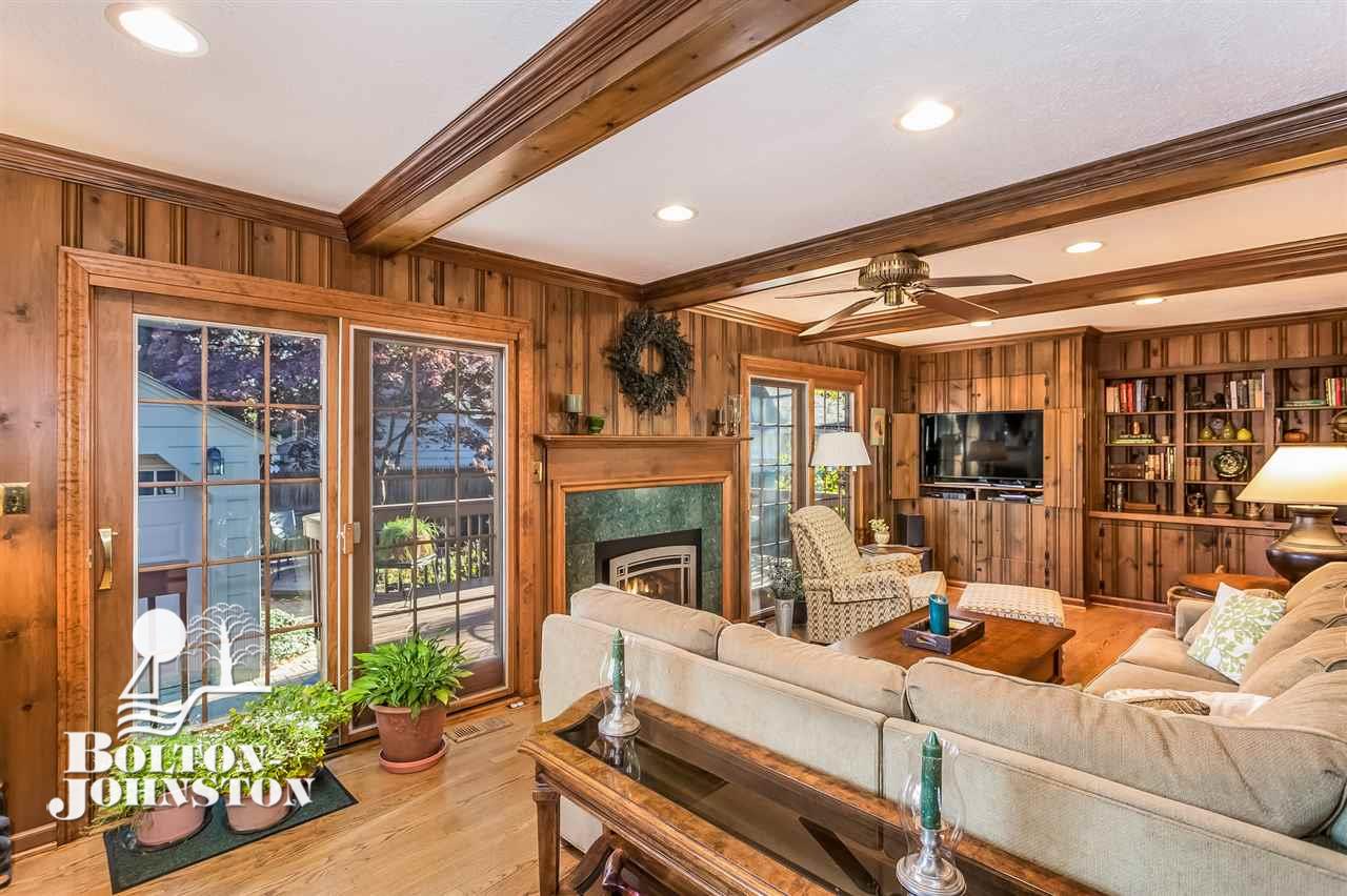 1366 Bishop Road Grosse Pointe, MI 48230 - Photo 4 of 50 Family Room