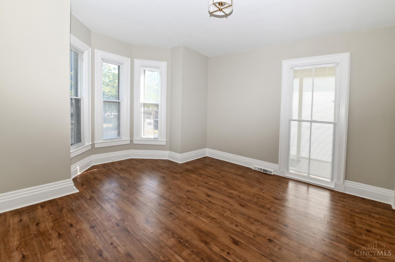 7844 Remington Road Montgomery, OH 45242 - Photo 8 of 45