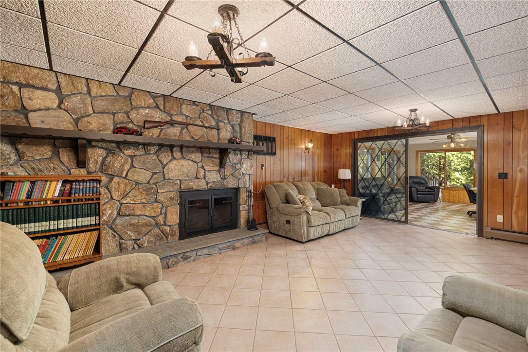77 Cherry Hill Road Johnston, RI 02919 - Photo 23 of 31