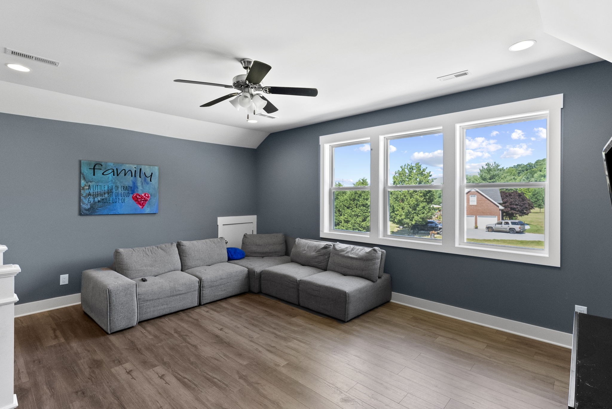 4217 Sandy Springs Road Springfield, TN 37172 - Photo 36 of 50 a living room with furniture and a large window